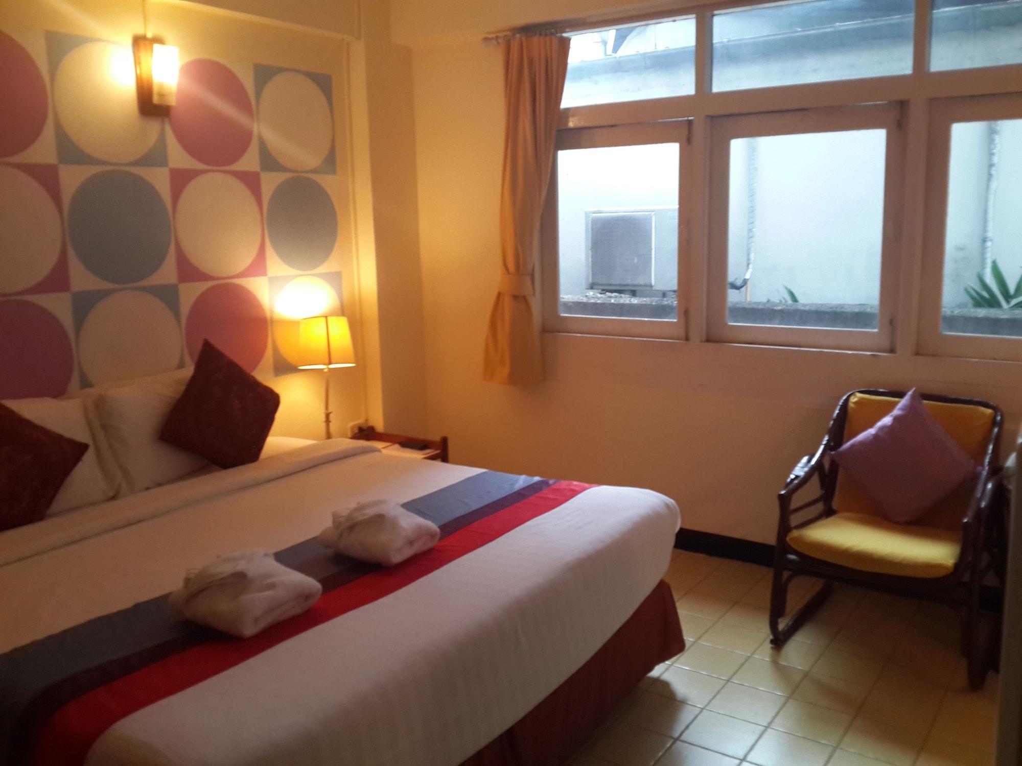 Sawasdee Sukhumvit Inn Бангкок Екстер'єр фото