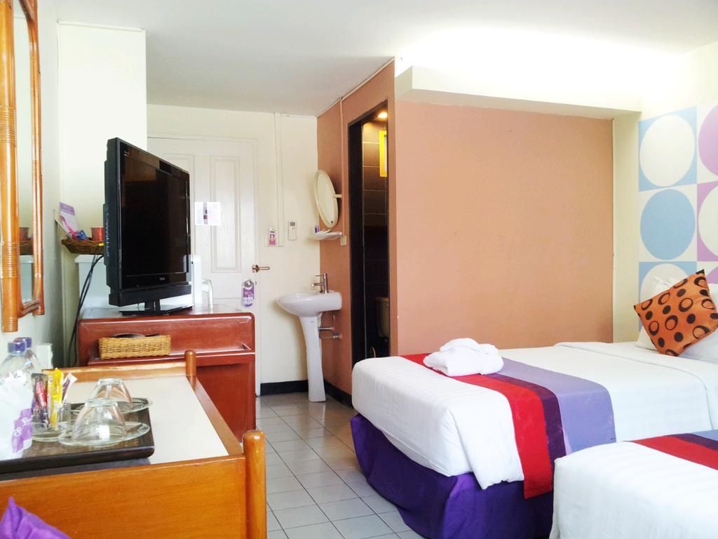 Sawasdee Sukhumvit Inn Бангкок Номер фото